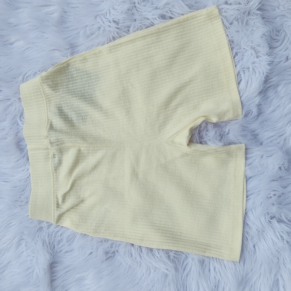 Rib Seam Shorts NWT - Picture 2 of 4